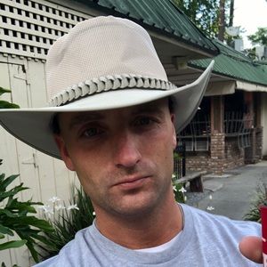 Meet your Posher, Kyle